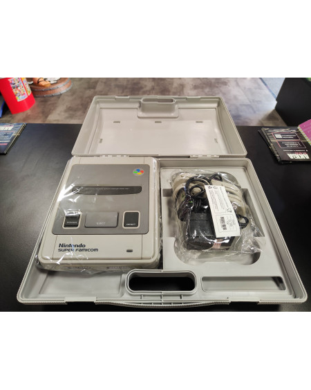CON- Maletín Super Famicom + Yoshi's Island
